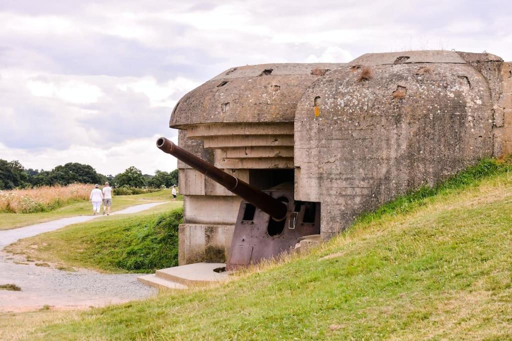 Le Joffre - Studio Sur La Digue En Centre Ville Arromanches-les-Bains Kültér fotó